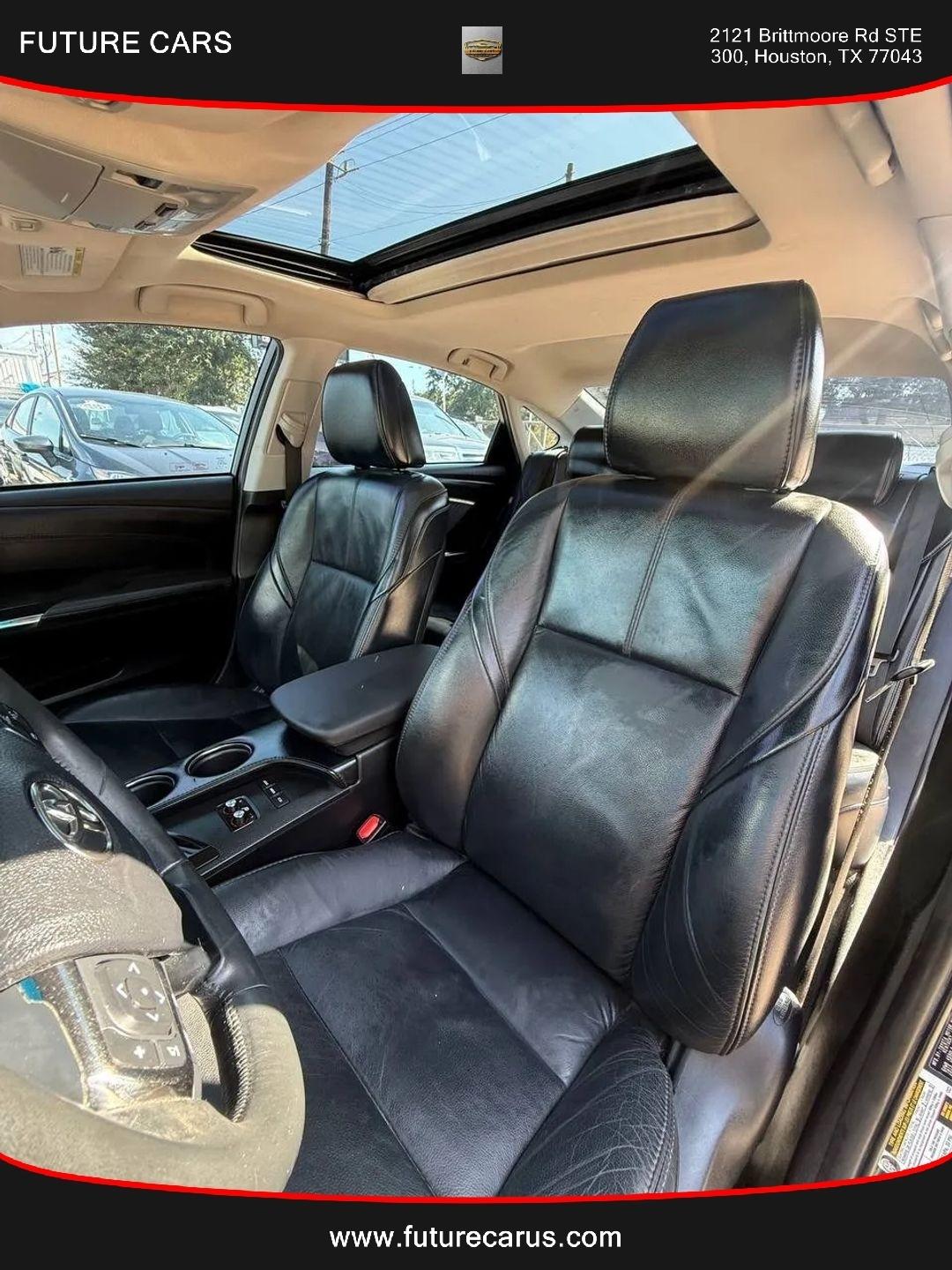 Toyota Avalon  2015