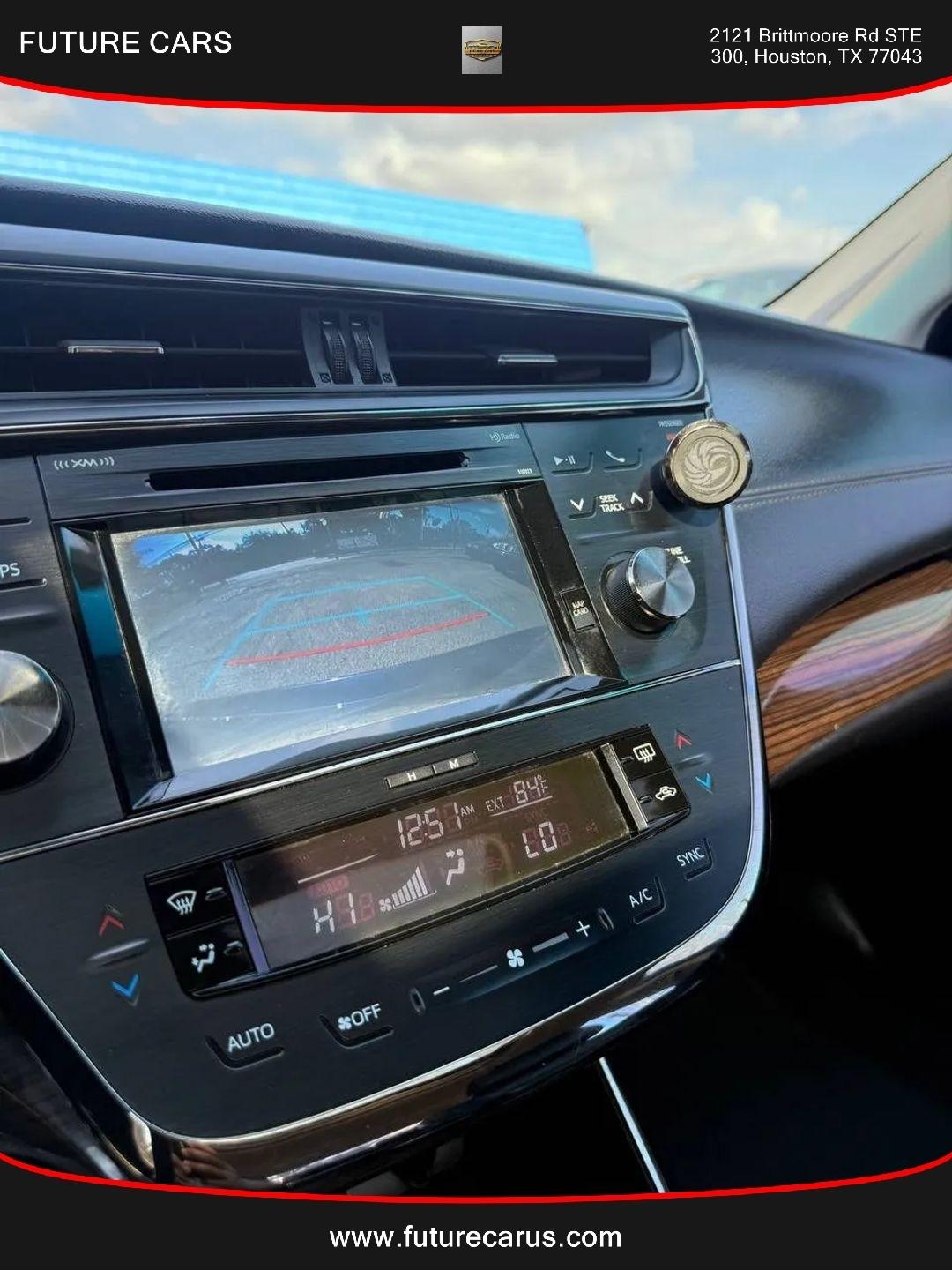 Toyota Avalon  2015