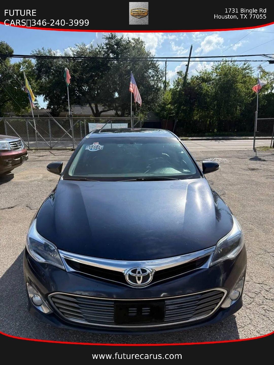 Toyota Avalon  2015