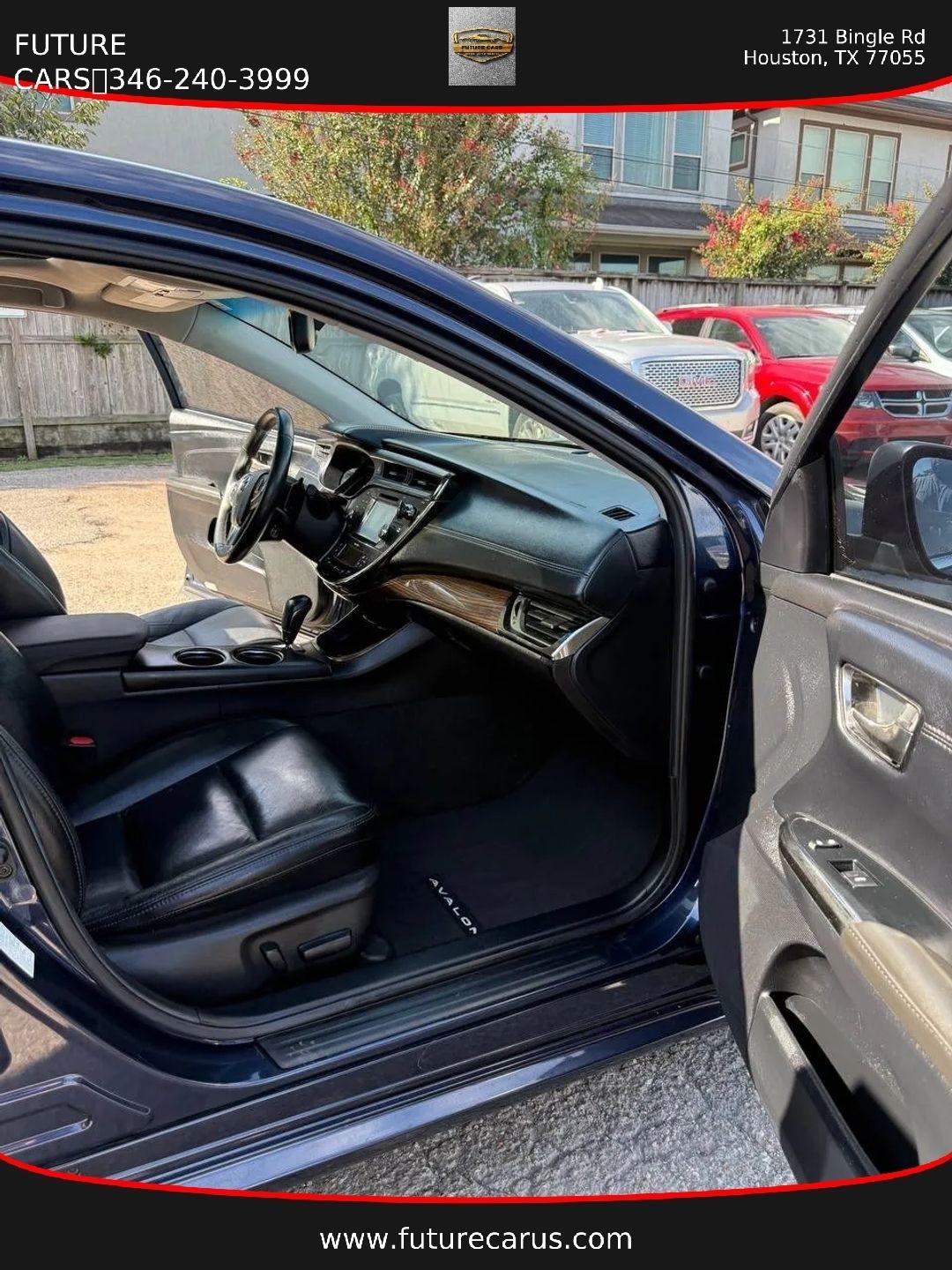 Toyota Avalon  2015