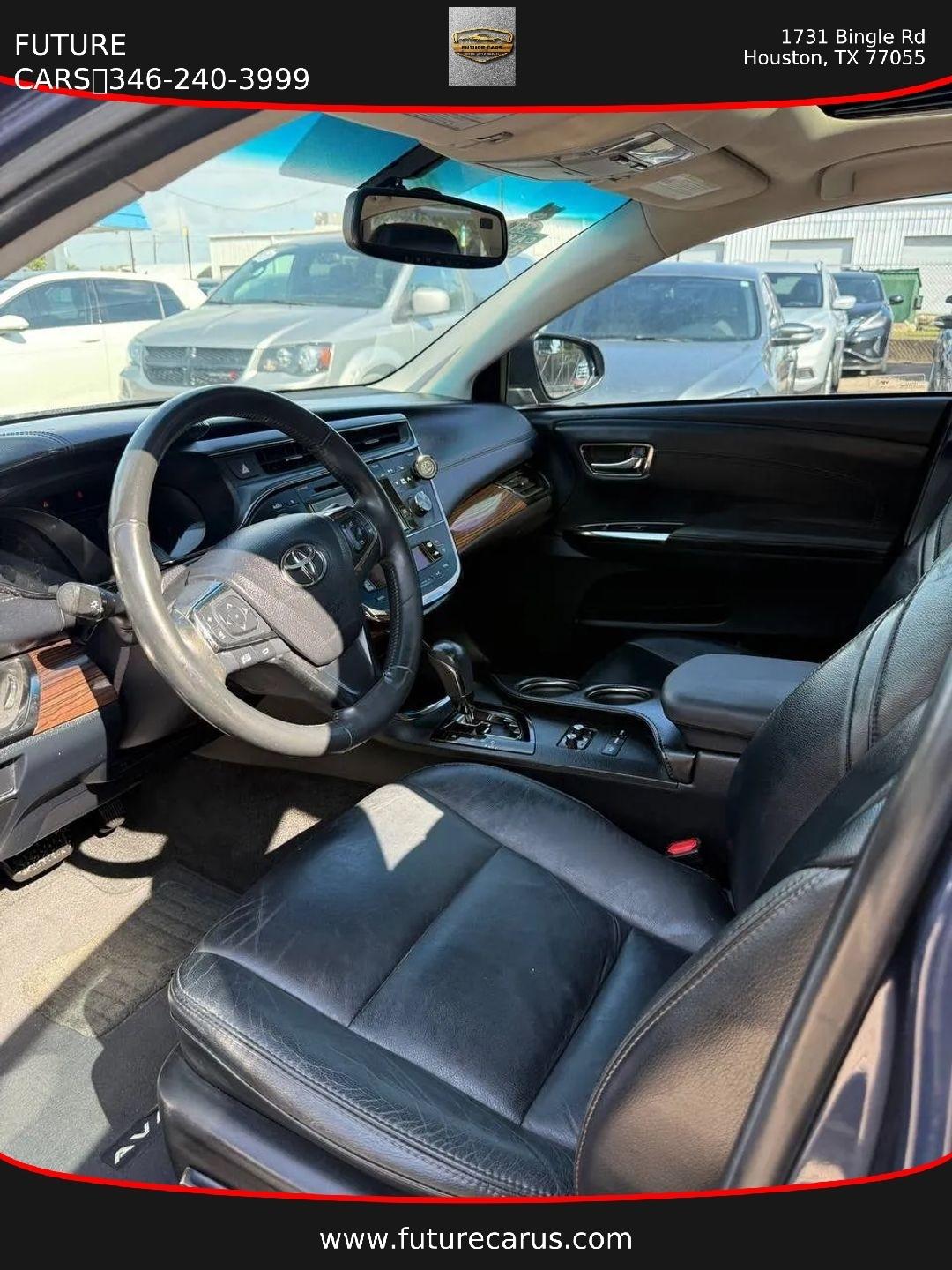 Toyota Avalon  2015