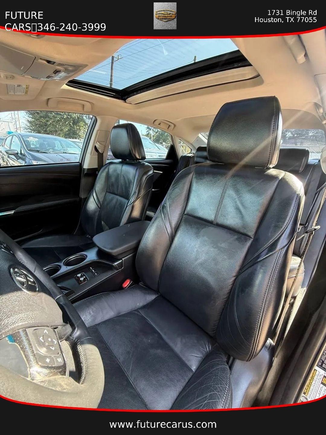 Toyota Avalon  2015