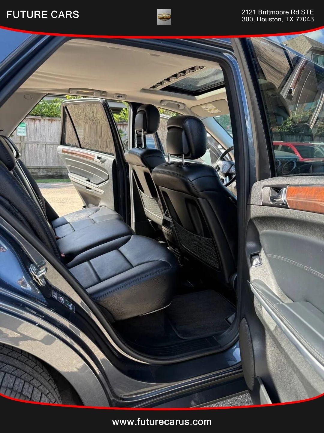 Mercedes-Benz M-Class  2010