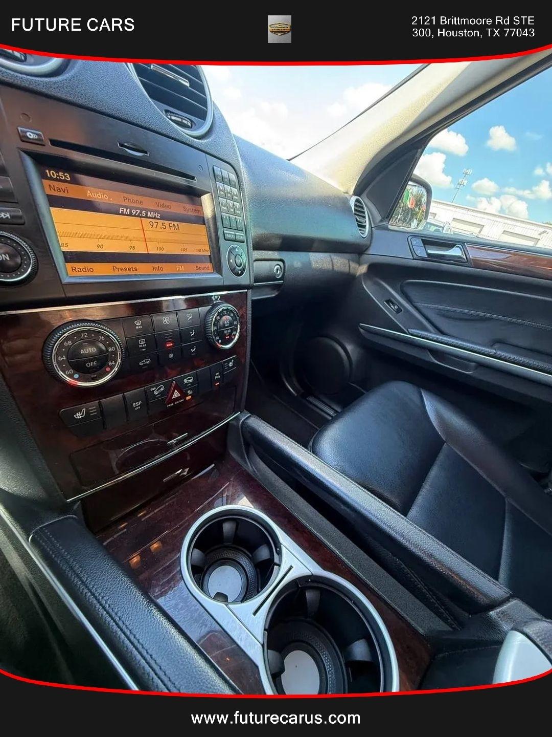 Mercedes-Benz M-Class  2010
