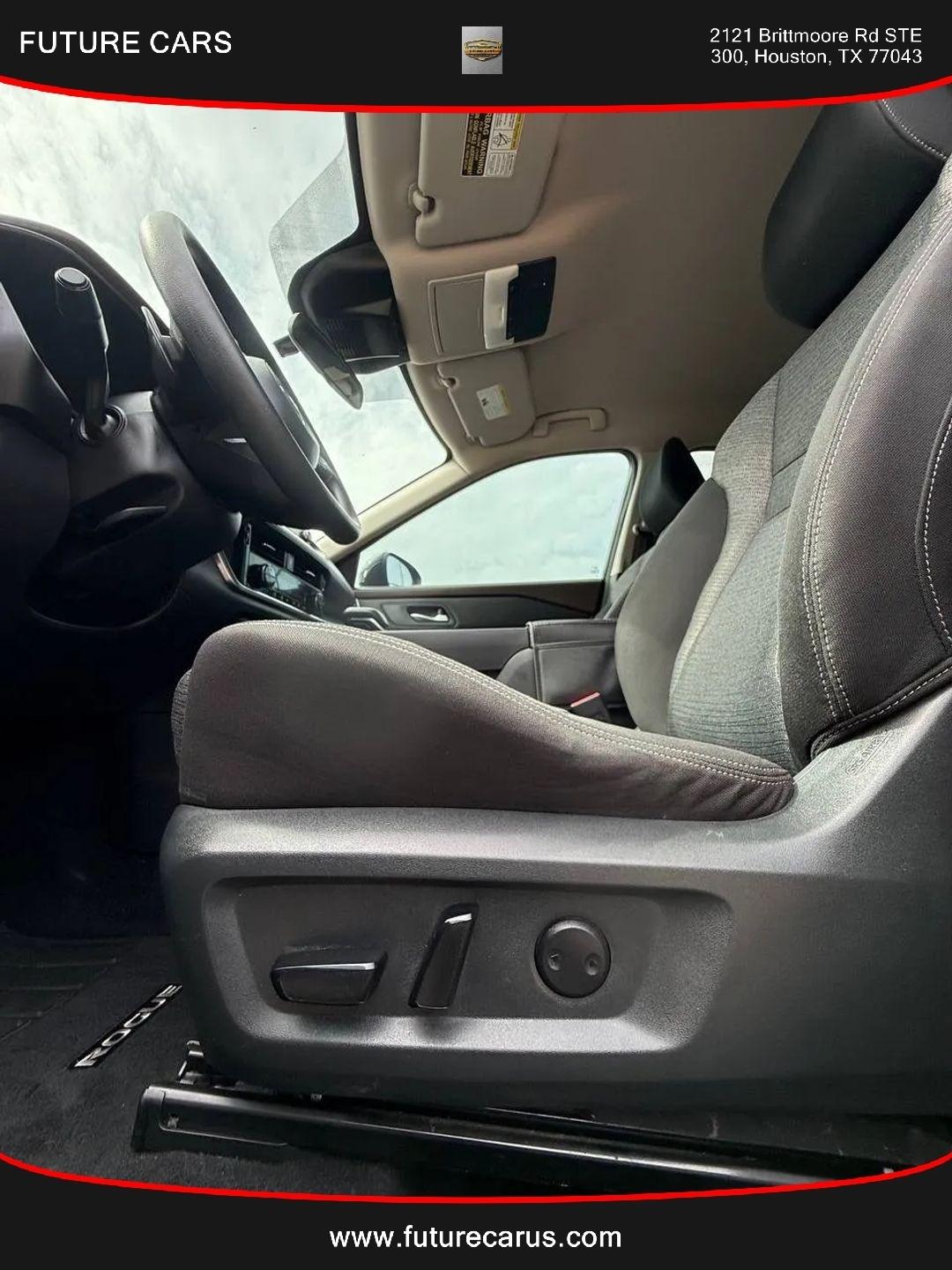 Nissan Rogue  2021