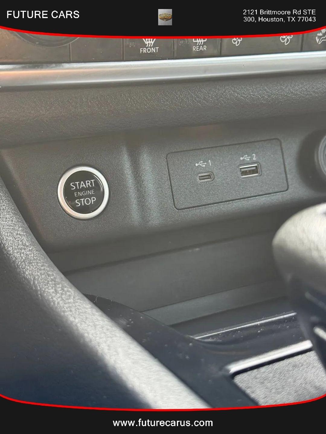Nissan Rogue  2021