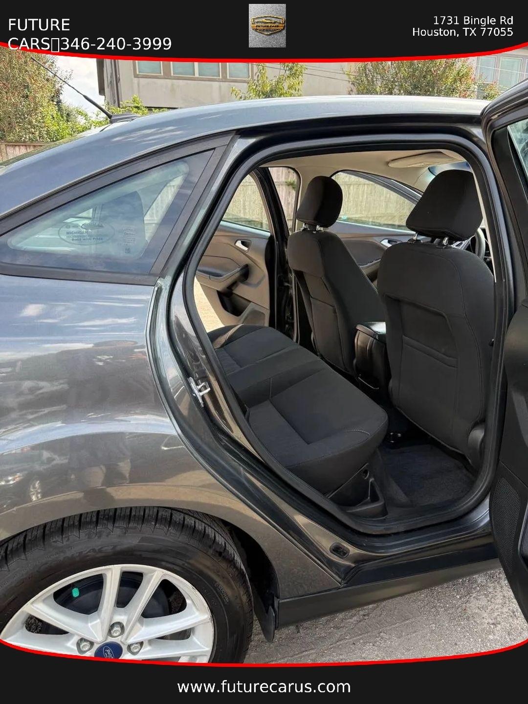 Ford Focus  2016