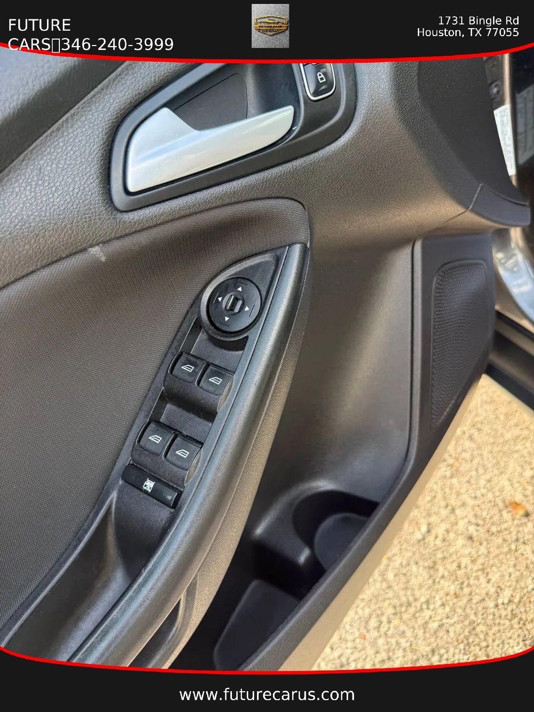 Ford Focus  2016