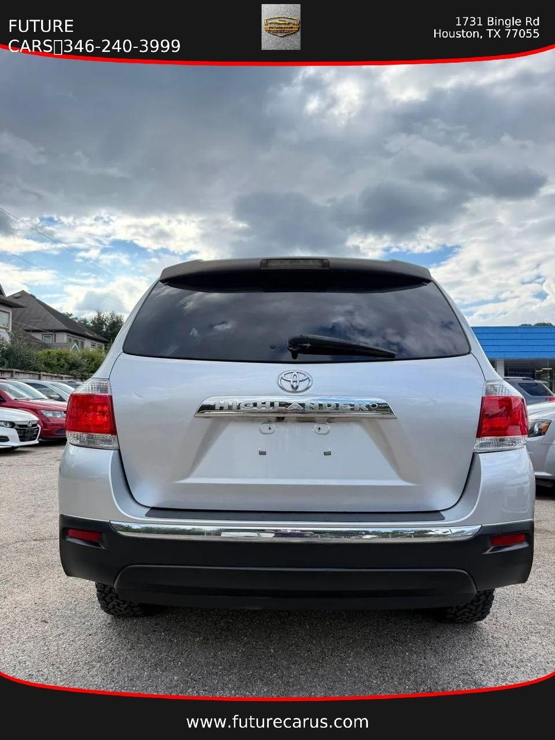 Toyota Highlander  2013