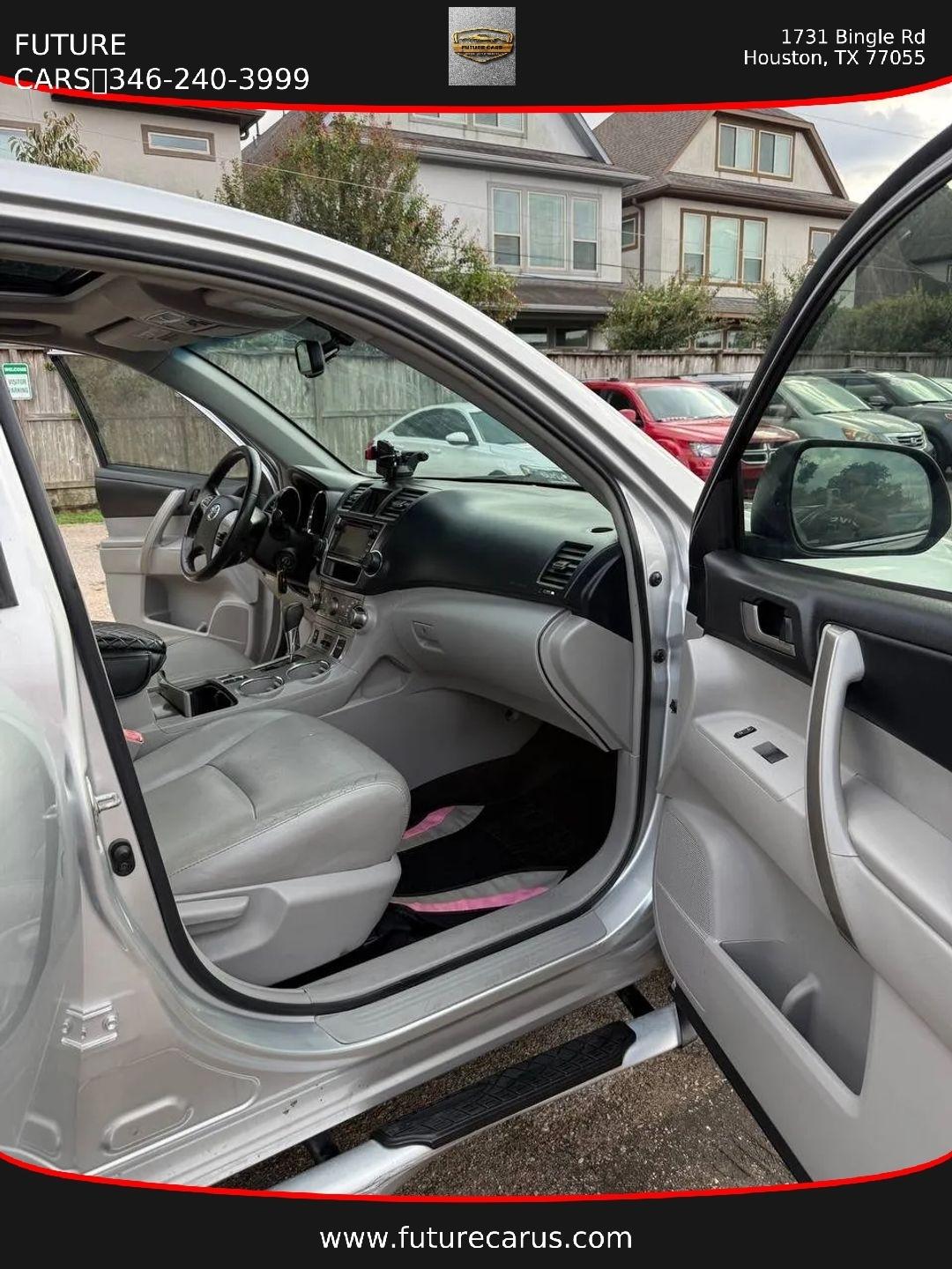 Toyota Highlander  2013