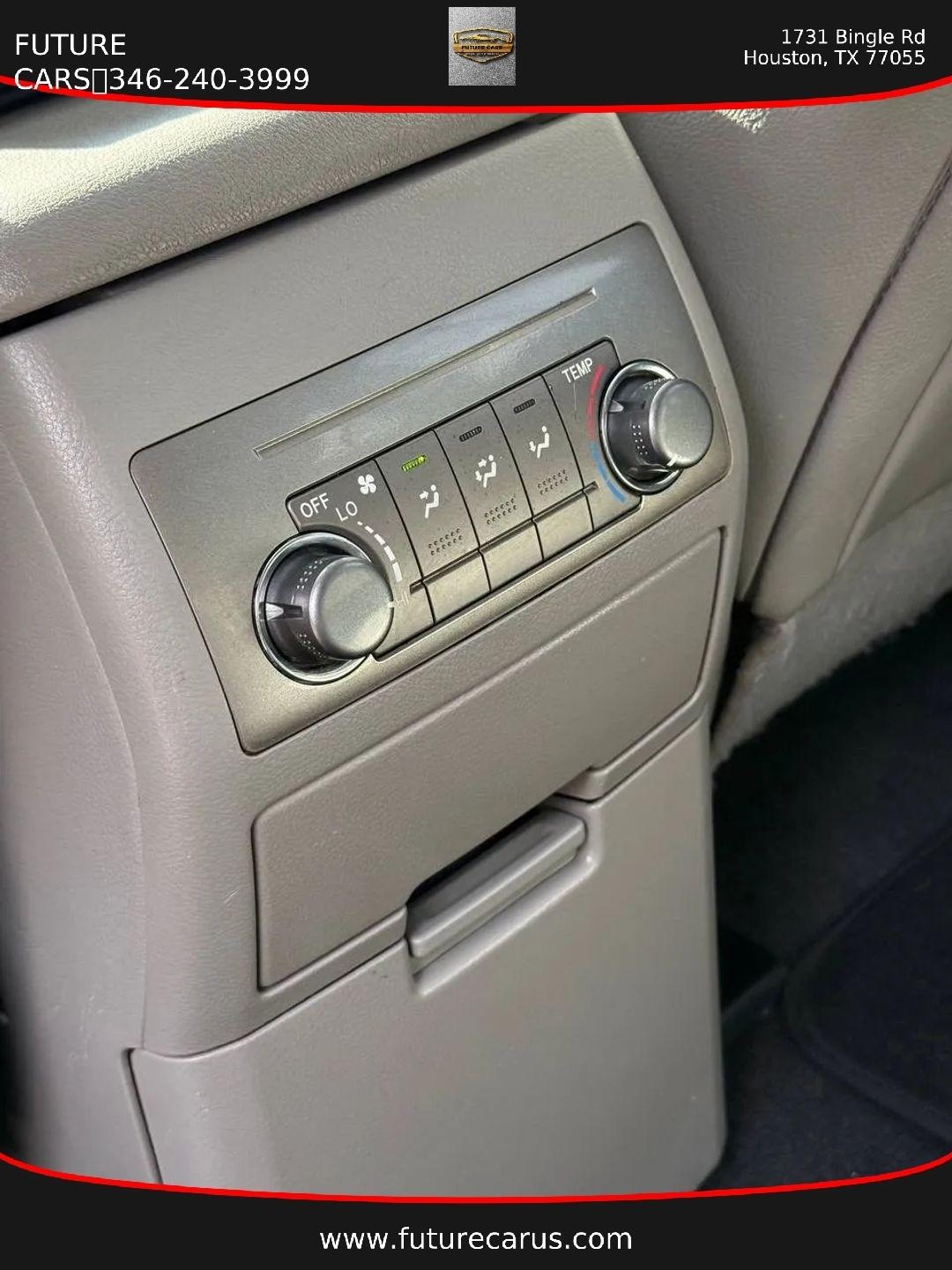 Toyota Highlander  2013
