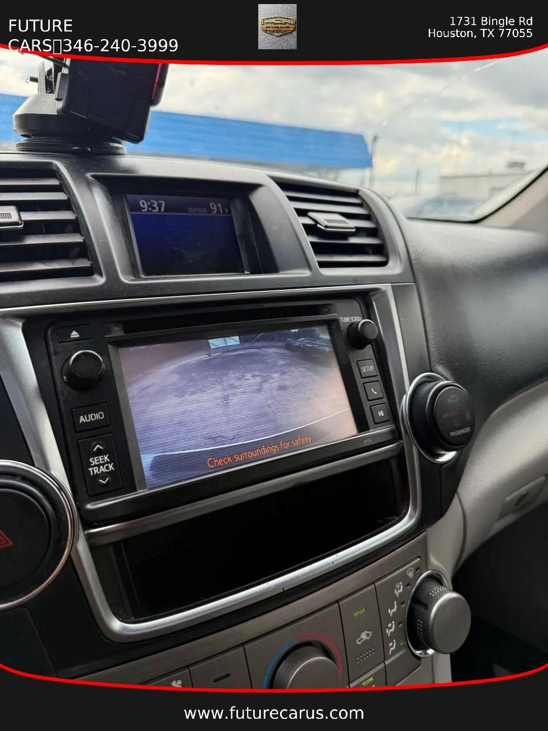 Toyota Highlander  2013