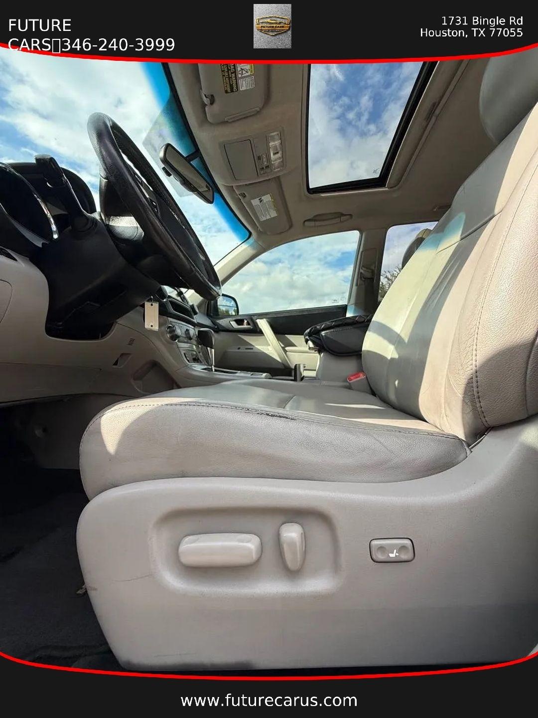 Toyota Highlander  2013