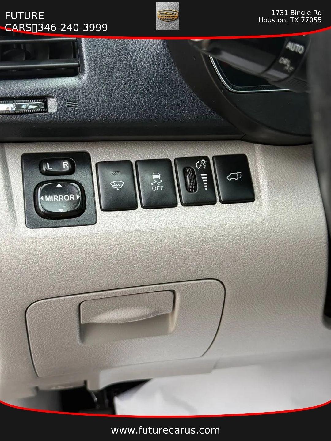 Toyota Highlander  2013