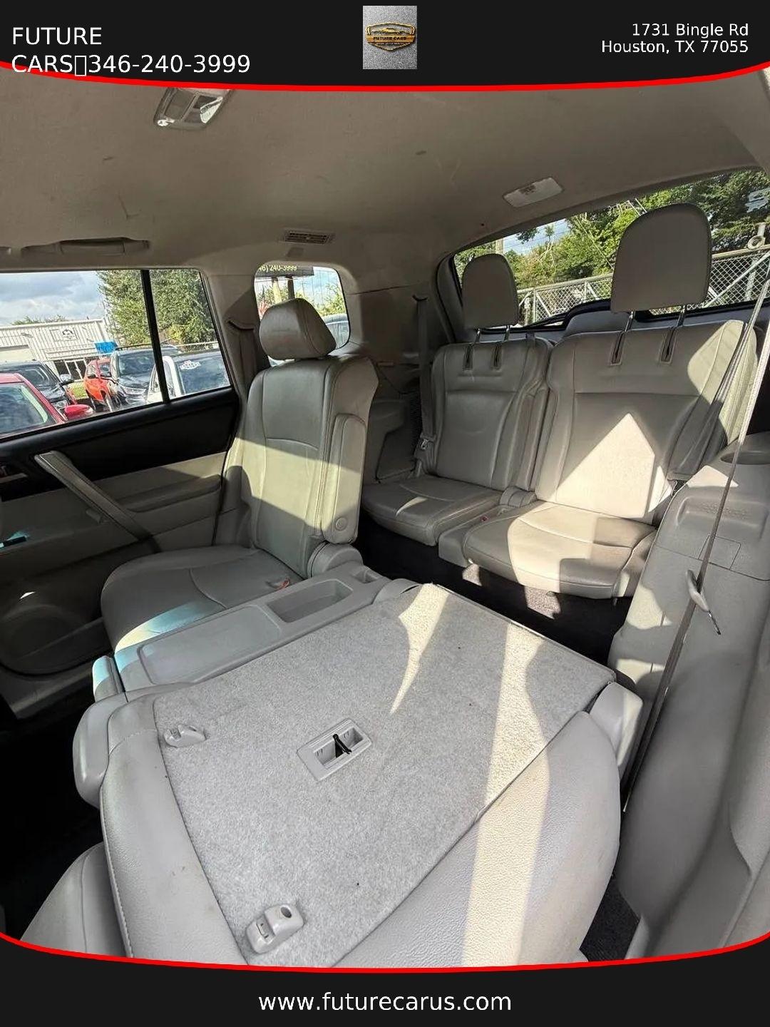 Toyota Highlander  2013