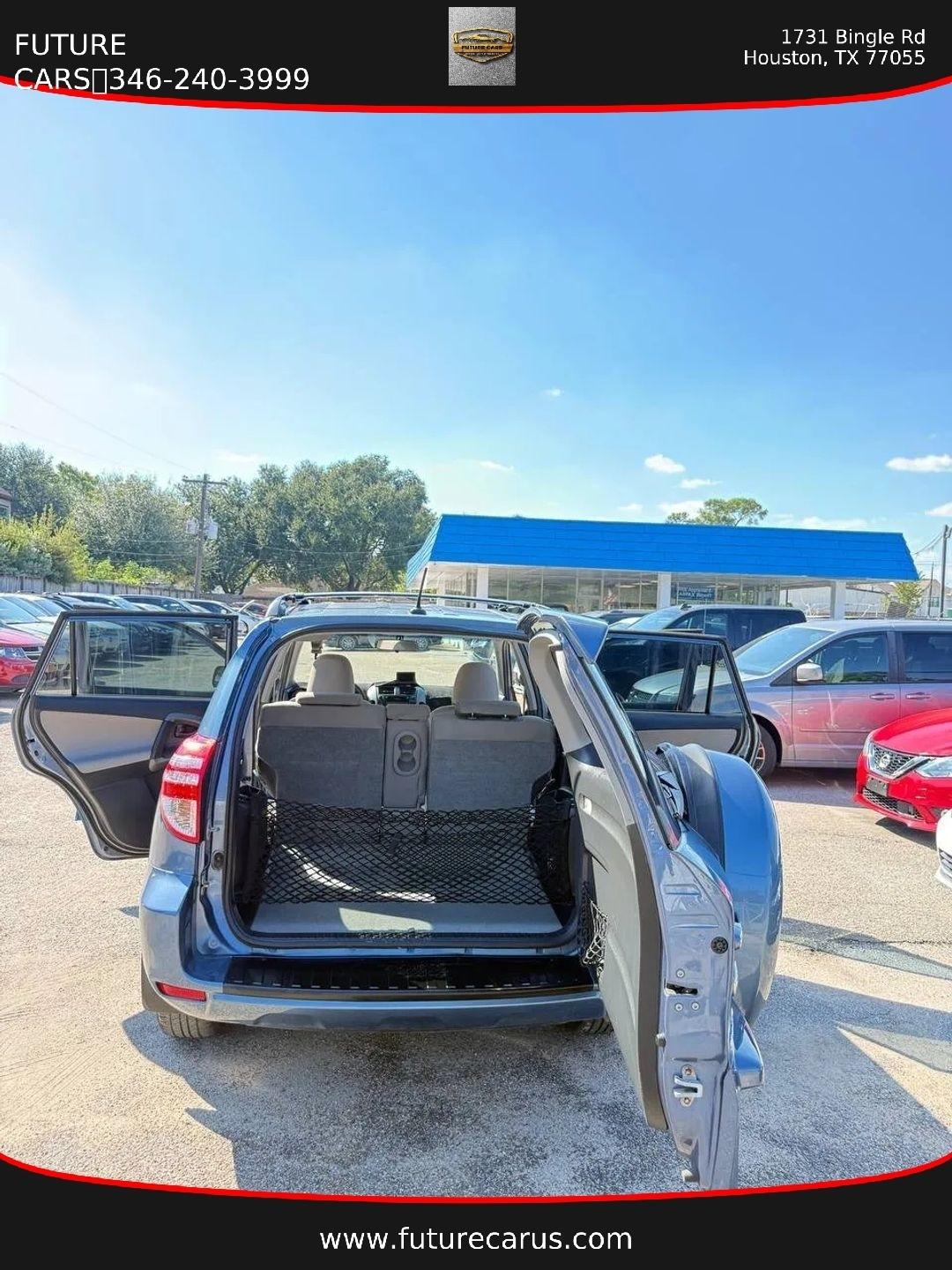Toyota RAV4  2010