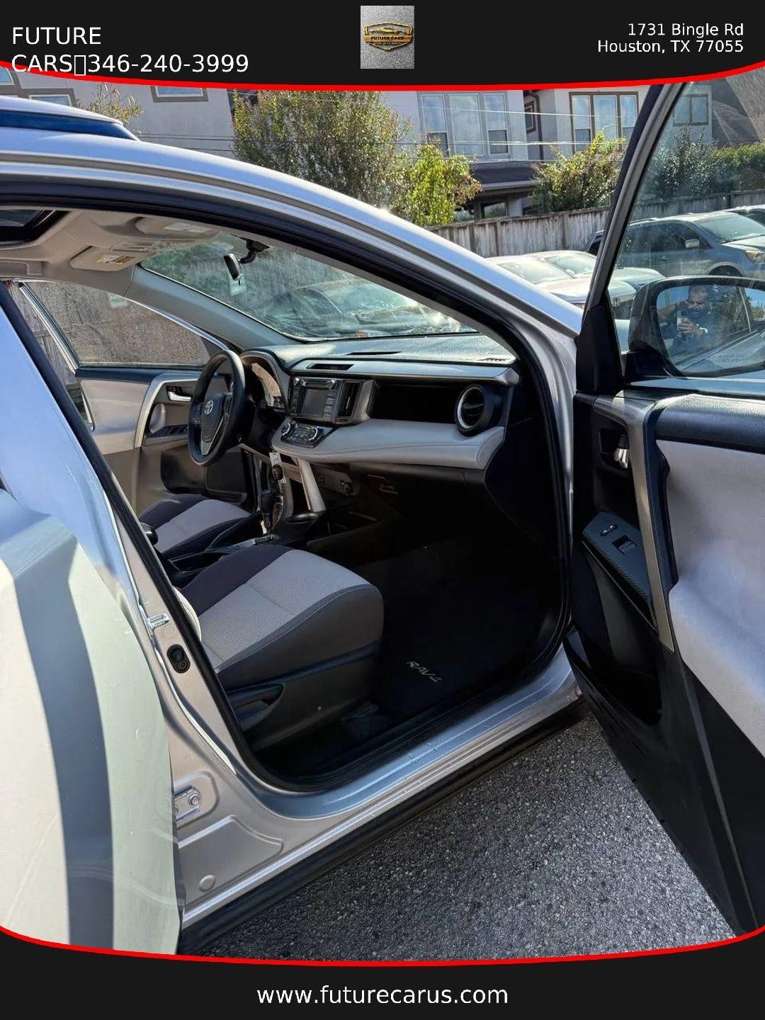 Toyota RAV4  2014