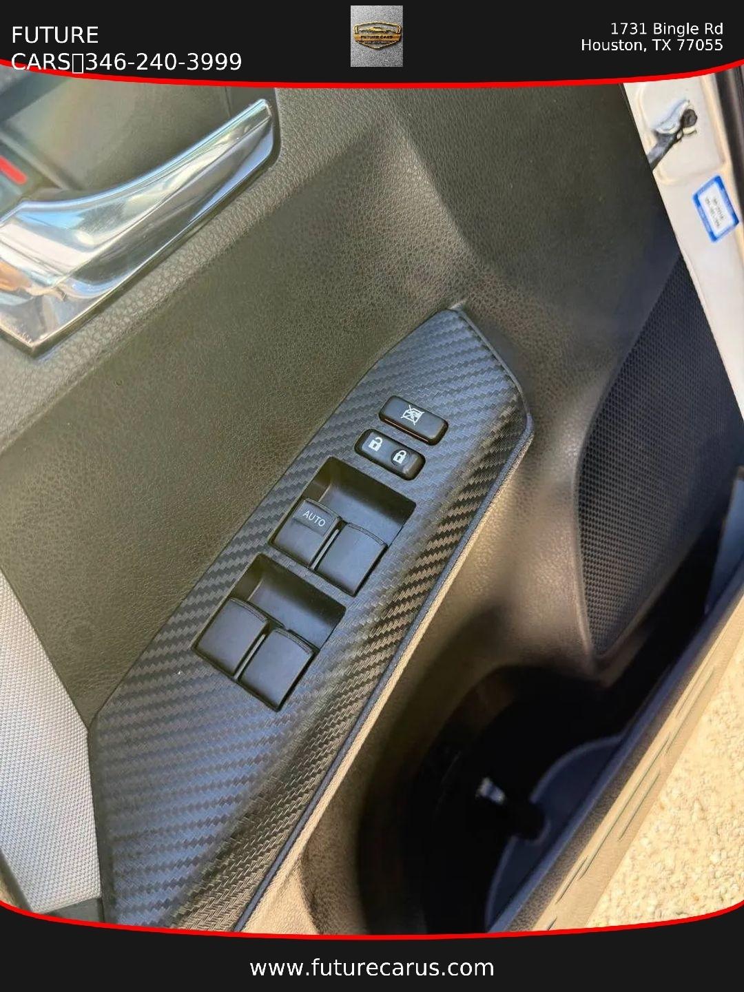 Toyota RAV4  2014