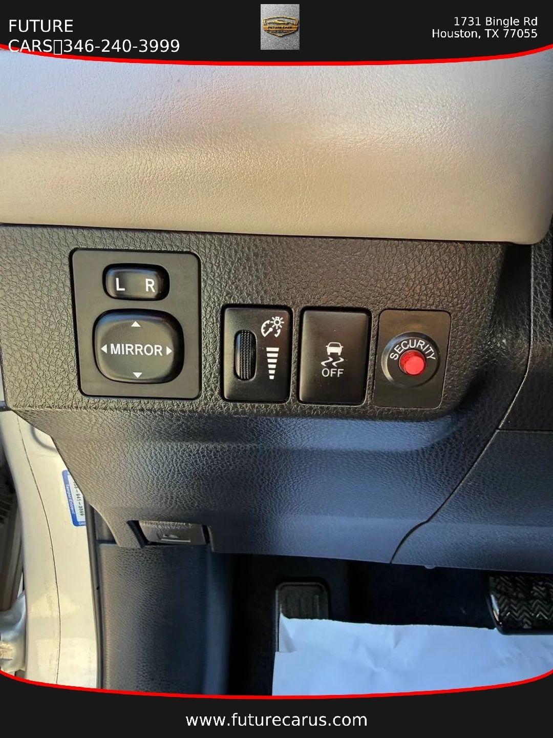 Toyota RAV4  2014