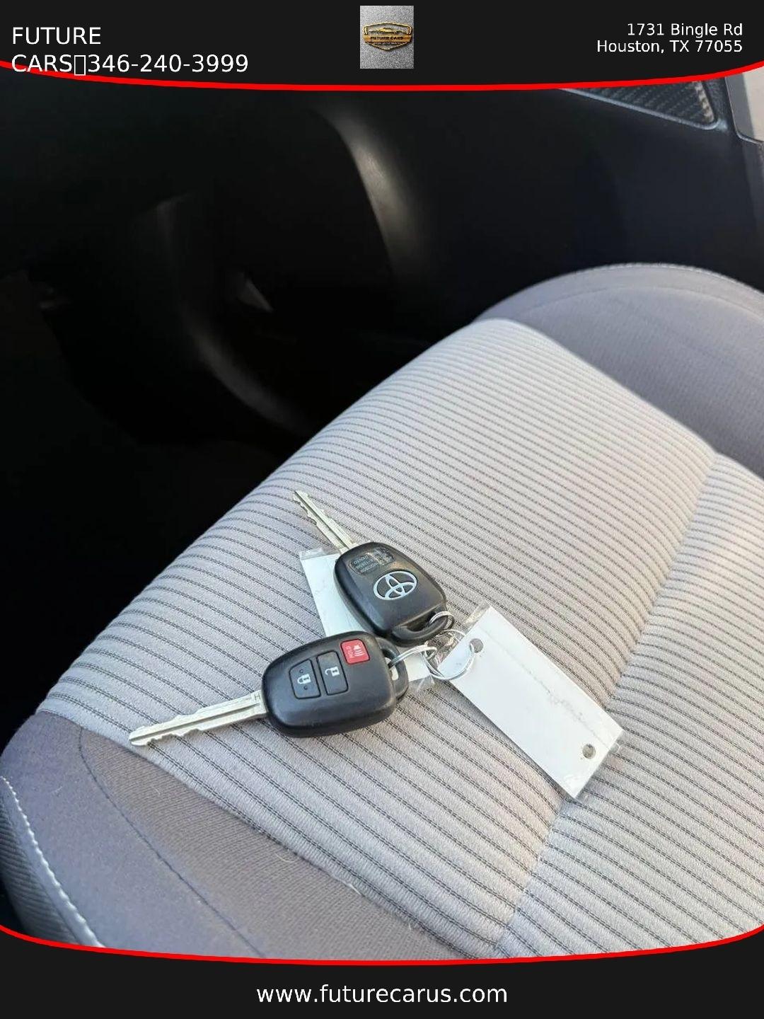 Toyota RAV4  2014