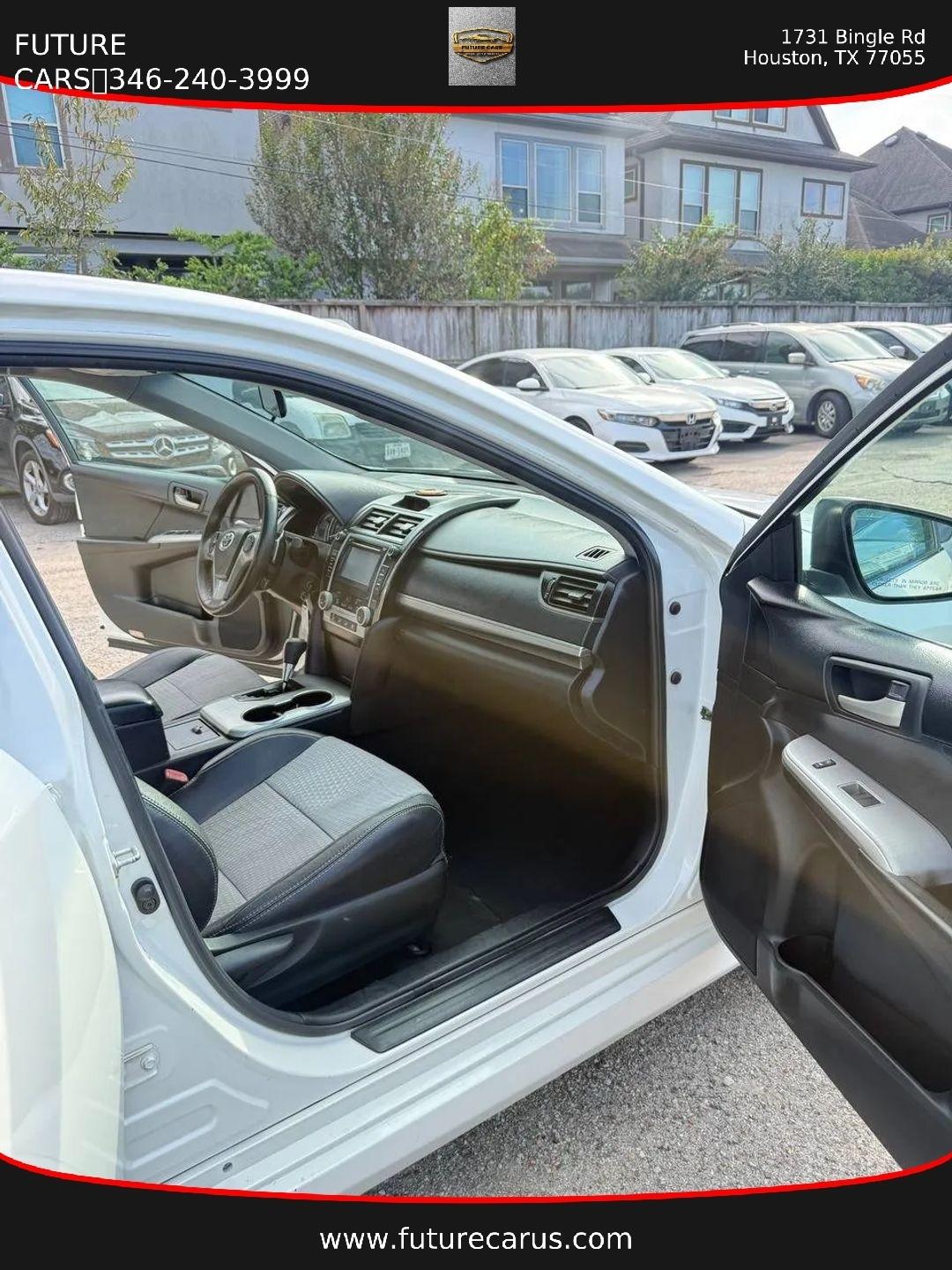 Toyota Camry  2012