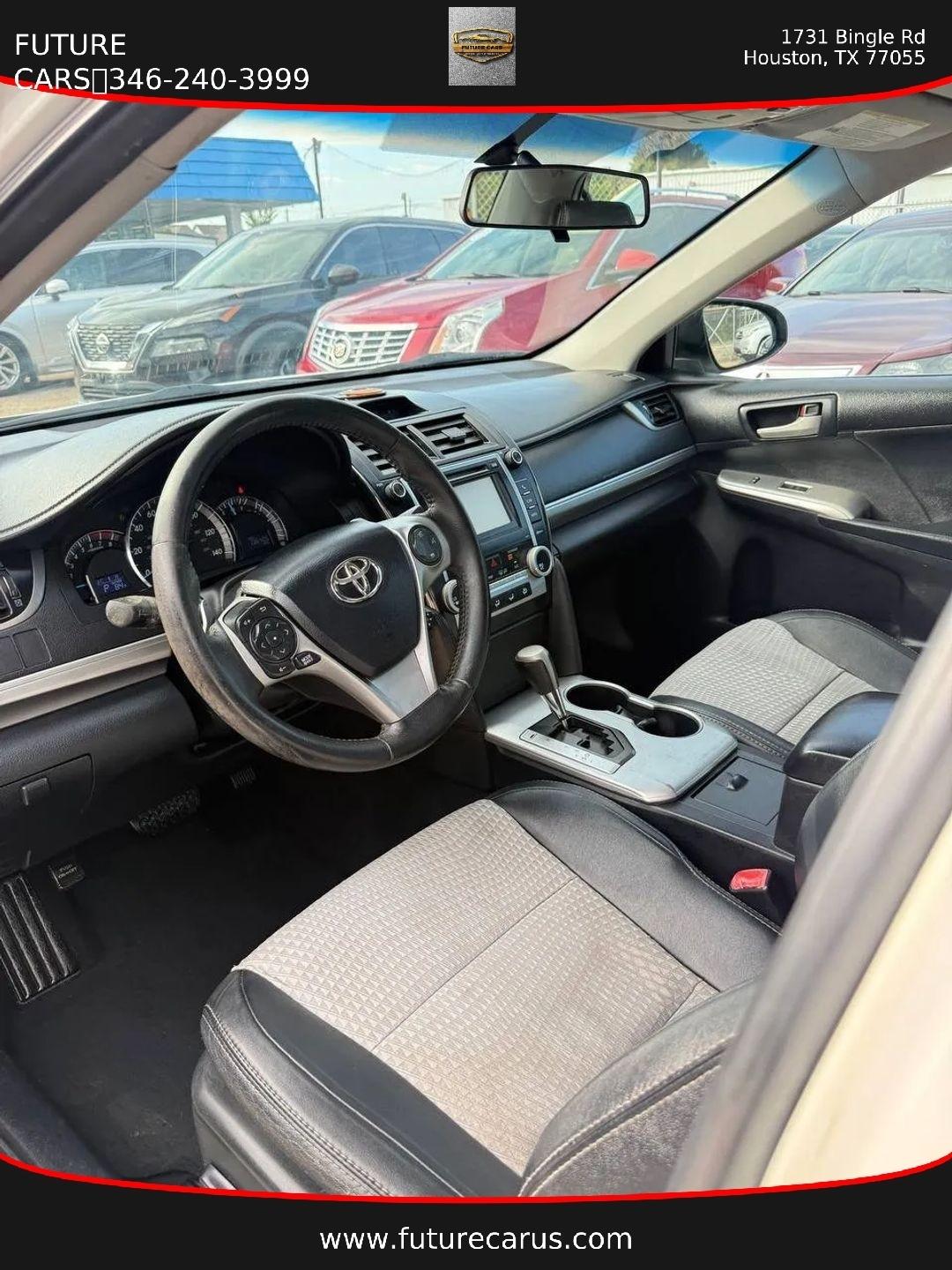 Toyota Camry  2012