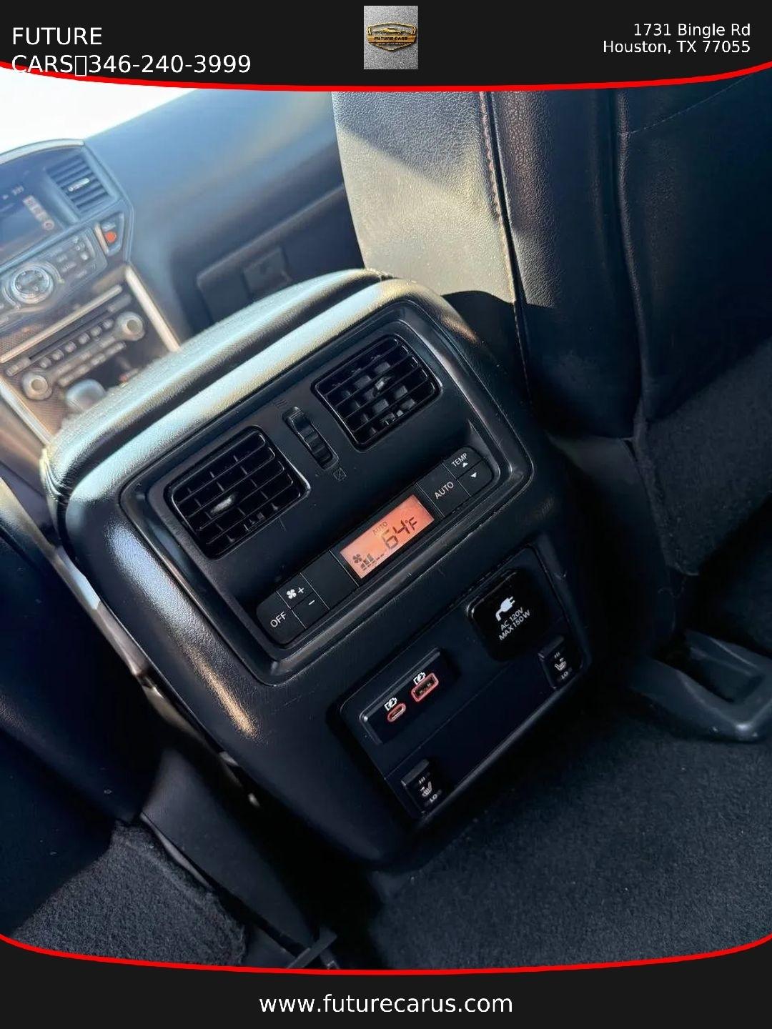 Nissan Pathfinder  2020