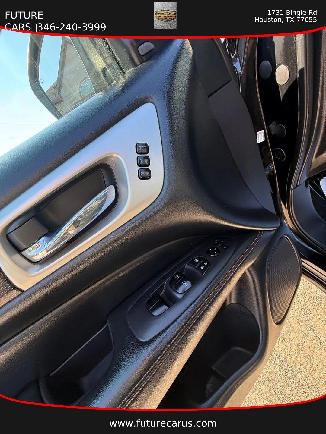 Nissan Pathfinder  2020