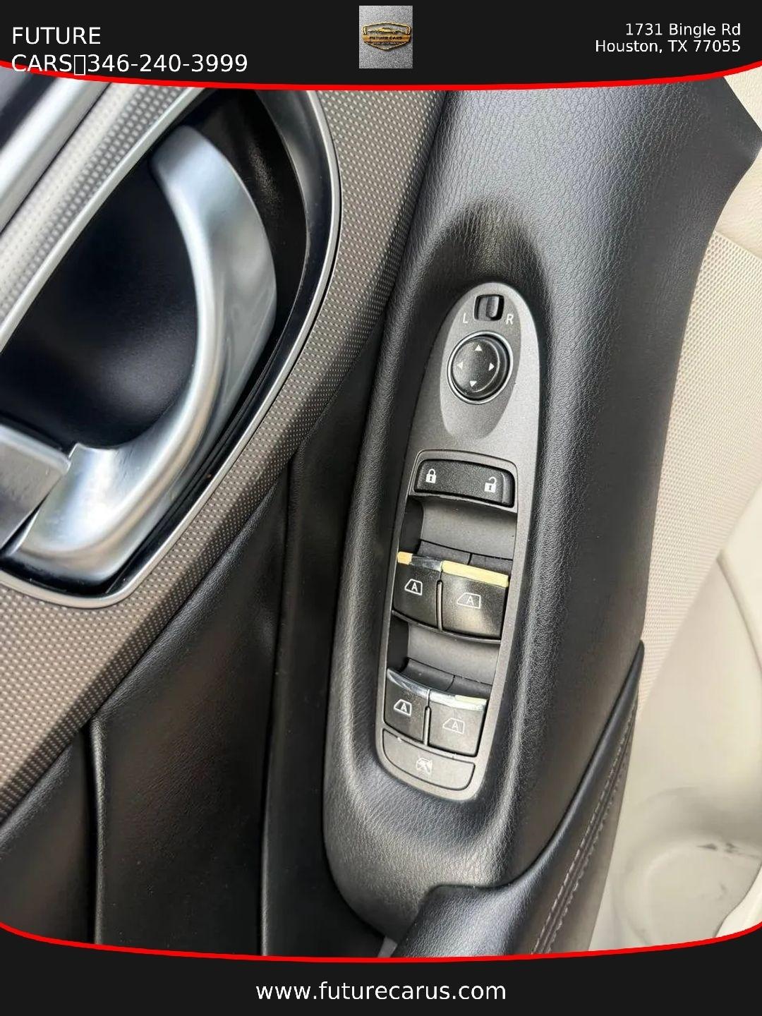 Infiniti Q50  2015