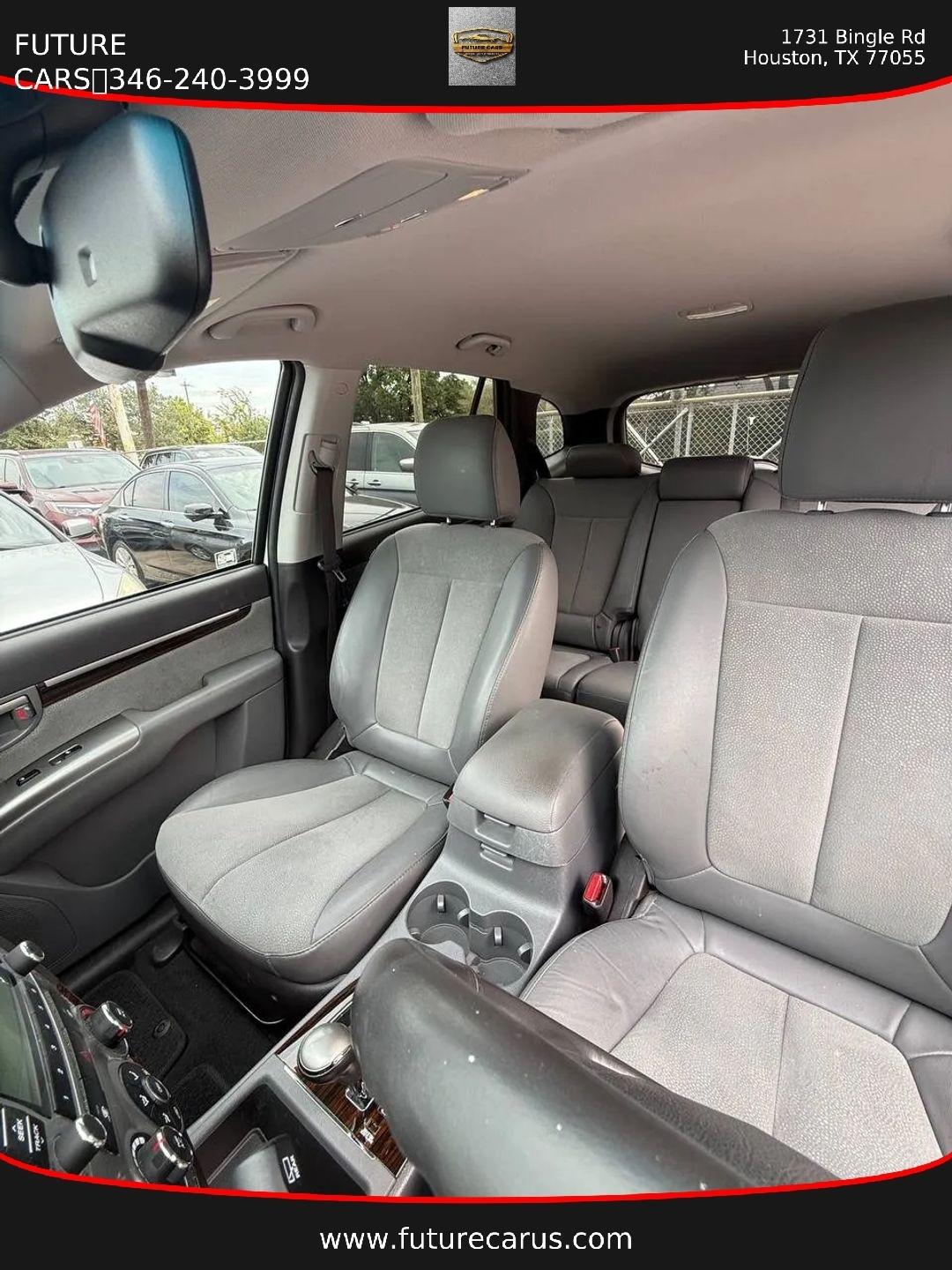 Hyundai Santa Fe  2012