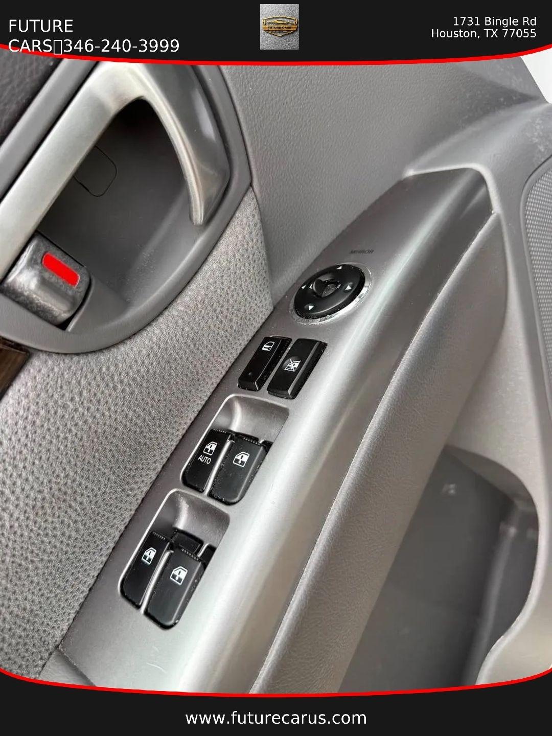 Hyundai Santa Fe  2012