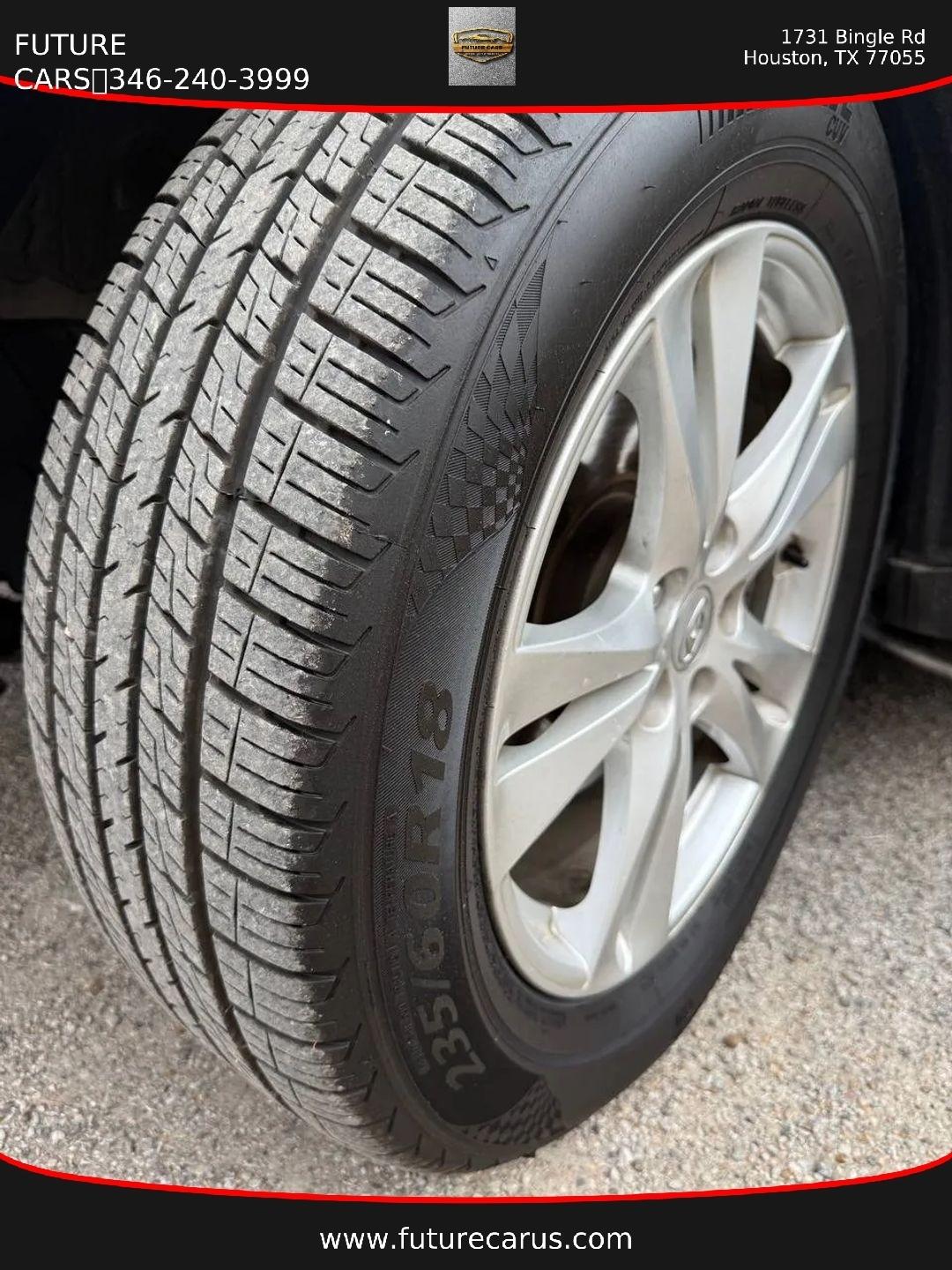 Hyundai Santa Fe  2012
