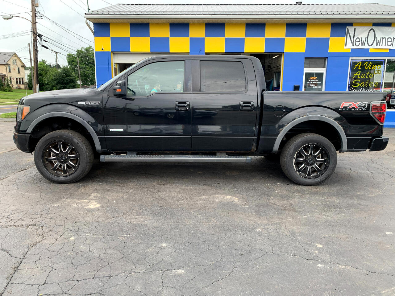 Ford F-150 FX4 SuperCrew 5.5-ft. Bed 4WD 2012
