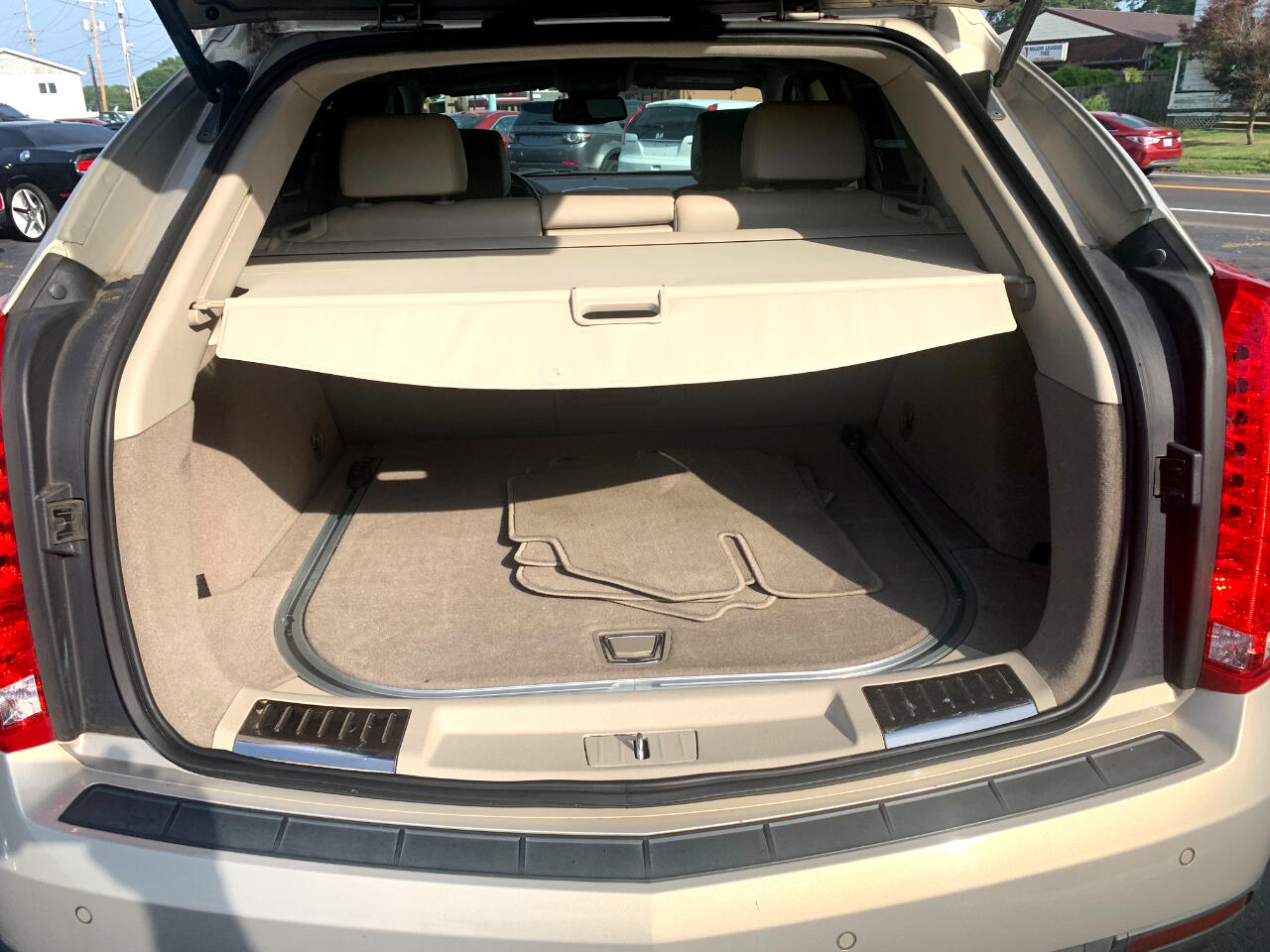 Cadillac SRX 4D SUV AWD V6 2011