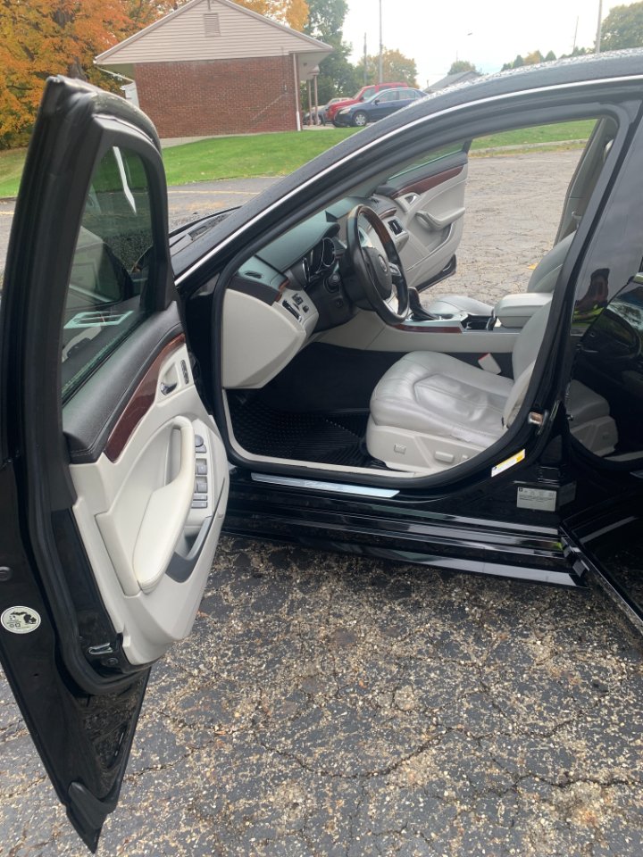 Cadillac CTS Wagon 5dr Wgn 3.0L Luxury AWD 2010