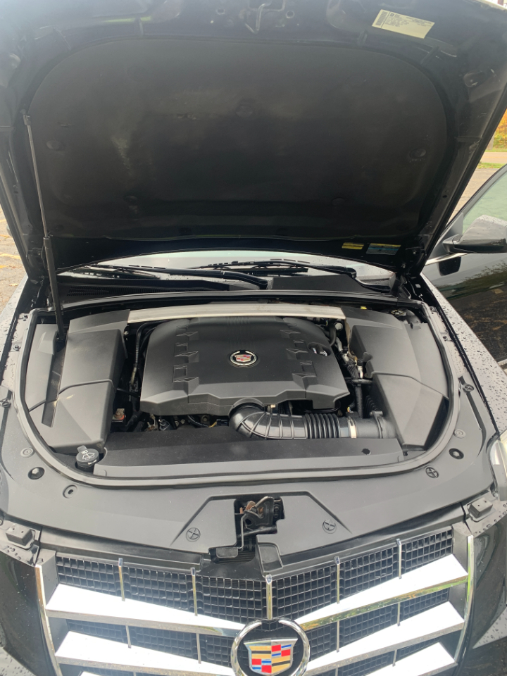 Cadillac CTS Wagon 5dr Wgn 3.0L Luxury AWD 2010