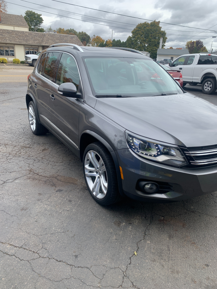 Volkswagen Tiguan 2WD 4dr Auto SE w/Sunroof & Nav *Ltd Avail* 2013