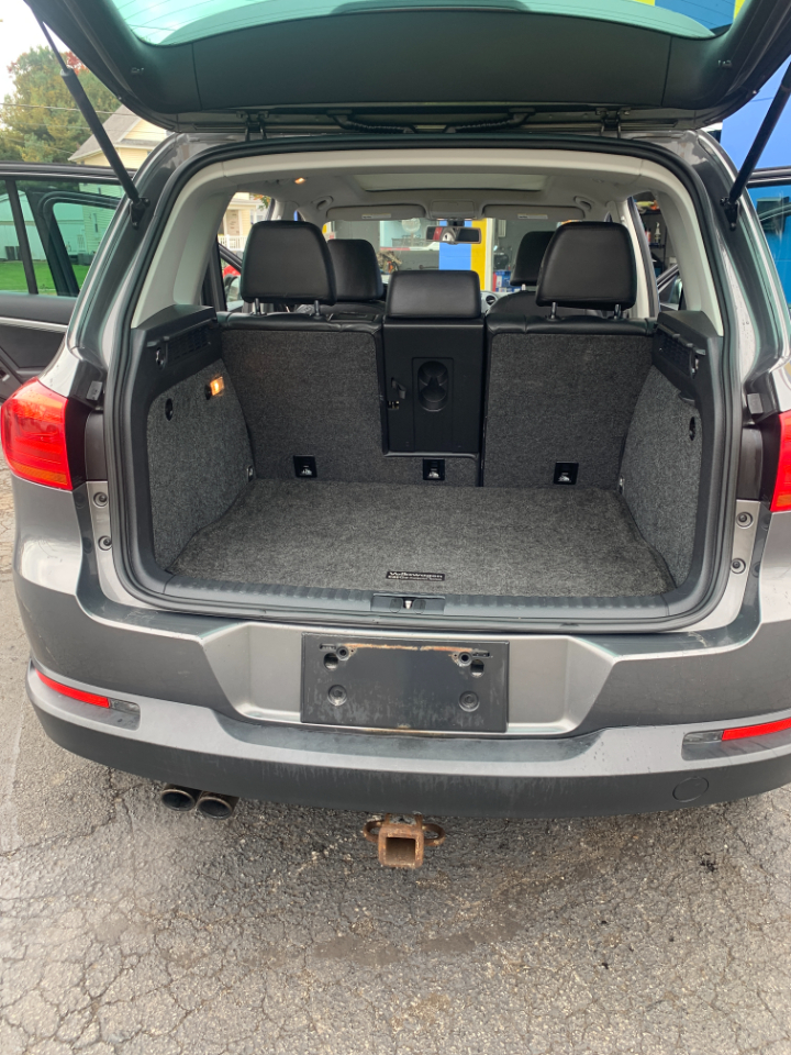 Volkswagen Tiguan 2WD 4dr Auto SE w/Sunroof & Nav *Ltd Avail* 2013