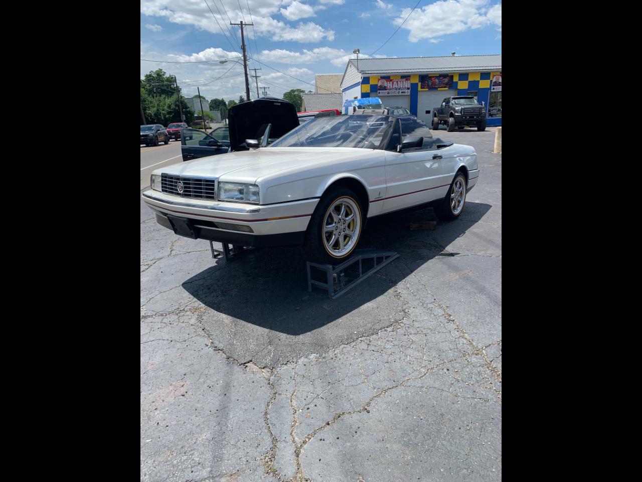 1990 Cadillac Allante 2D Convertible