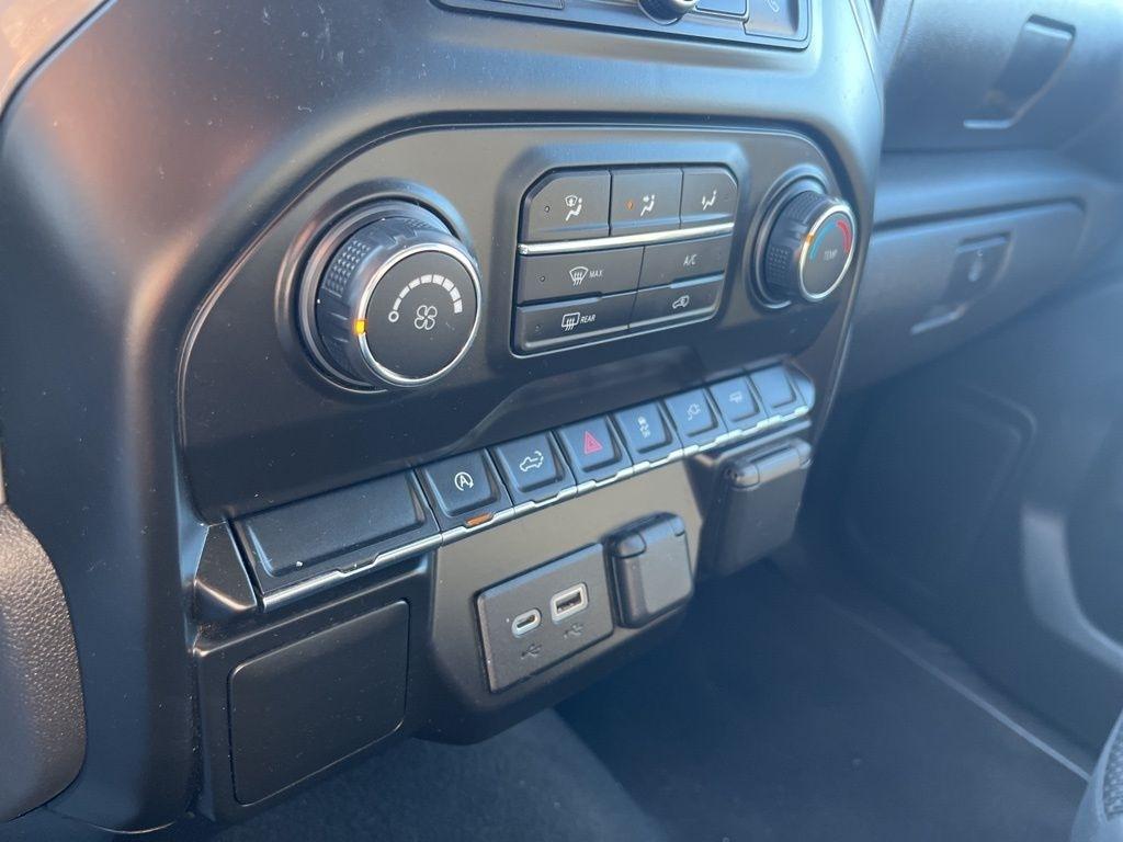 Chevrolet Silverado 1500  2021