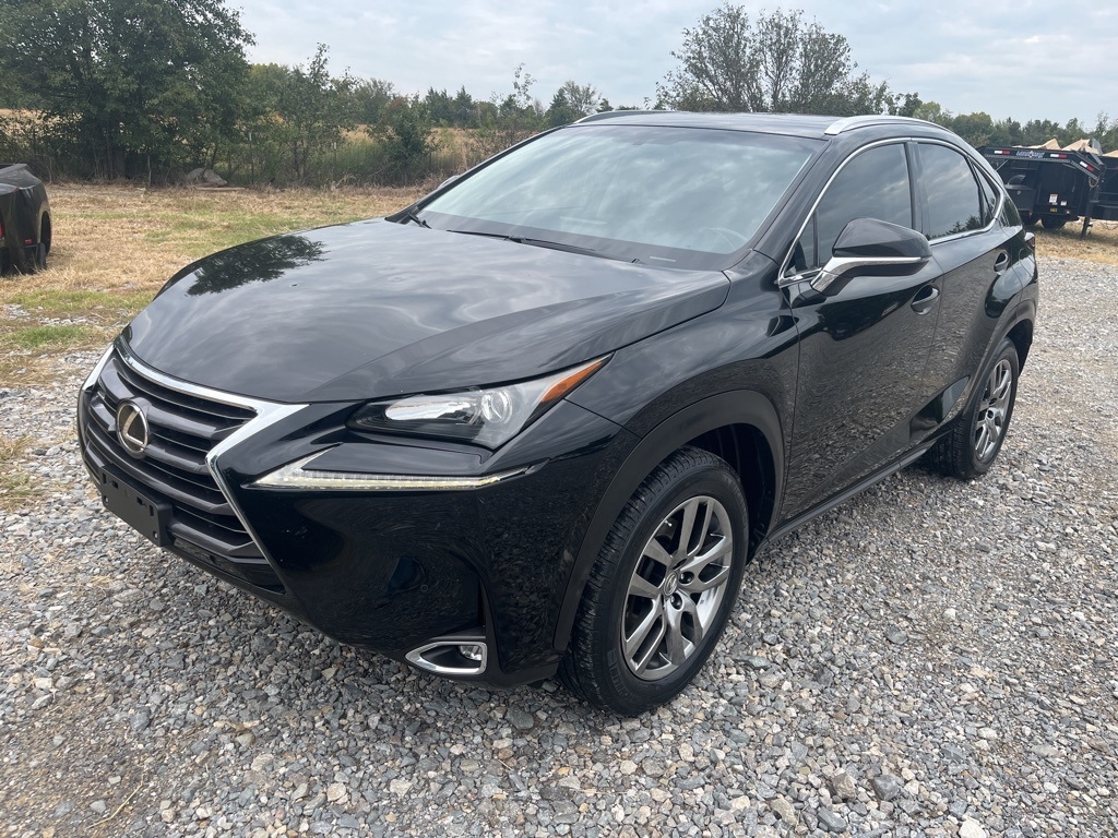 Lexus NX 200t  2015 Lexus NX 200t  2015