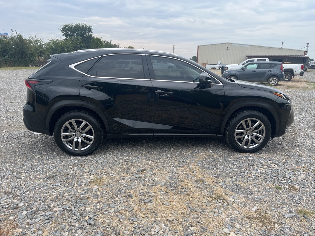 Lexus NX 200t  2015 Lexus NX 200t  2015