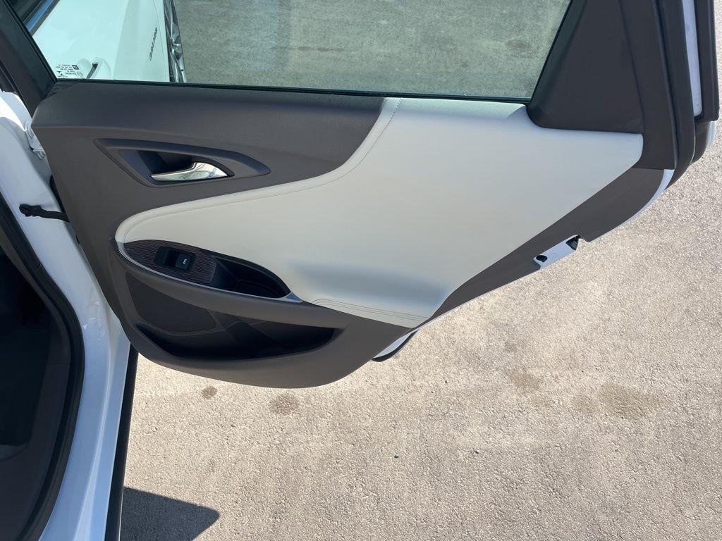 Chevrolet Malibu  2023