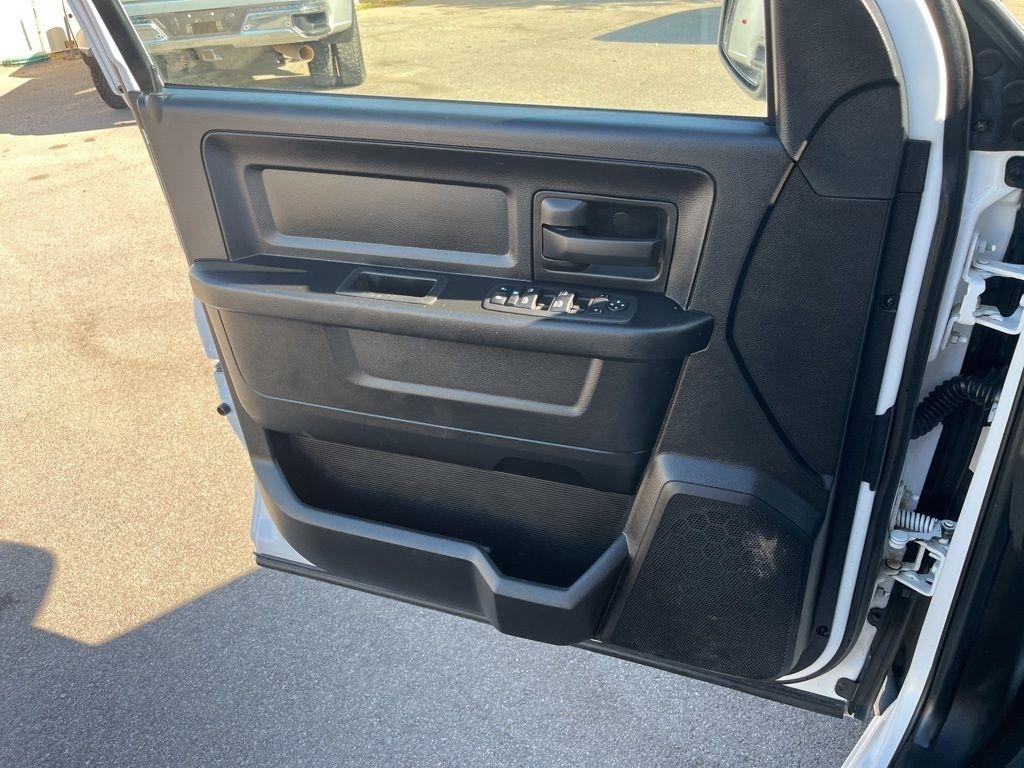 RAM 1500 Classic  2024