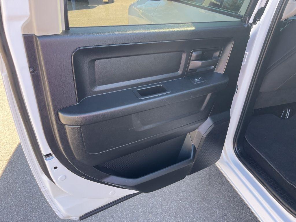 RAM 1500 Classic  2024