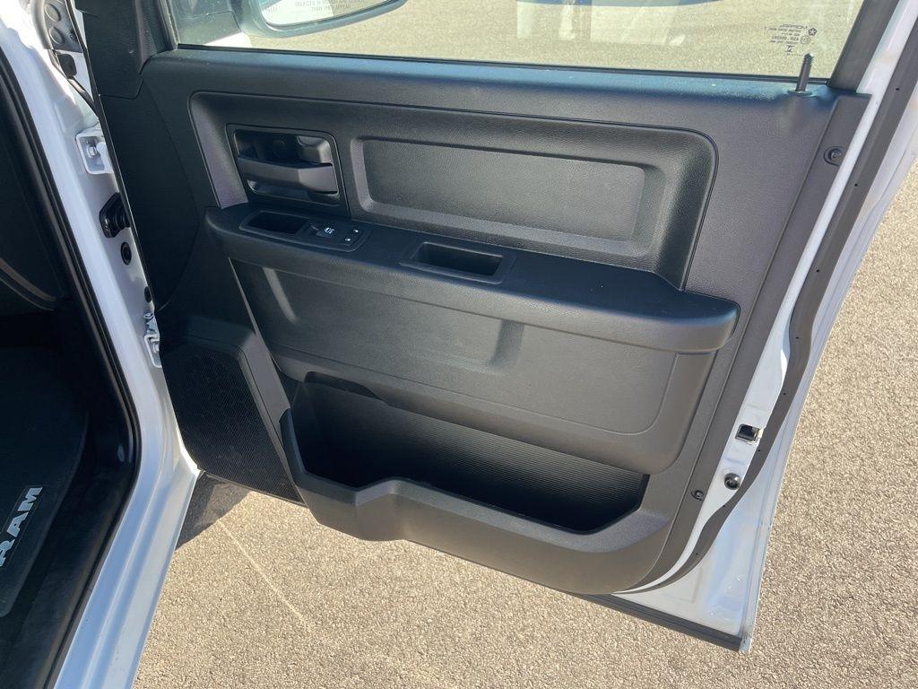 RAM 1500 Classic  2024