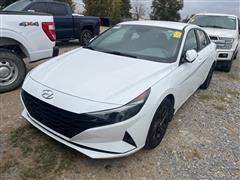 2022 Hyundai Elantra 