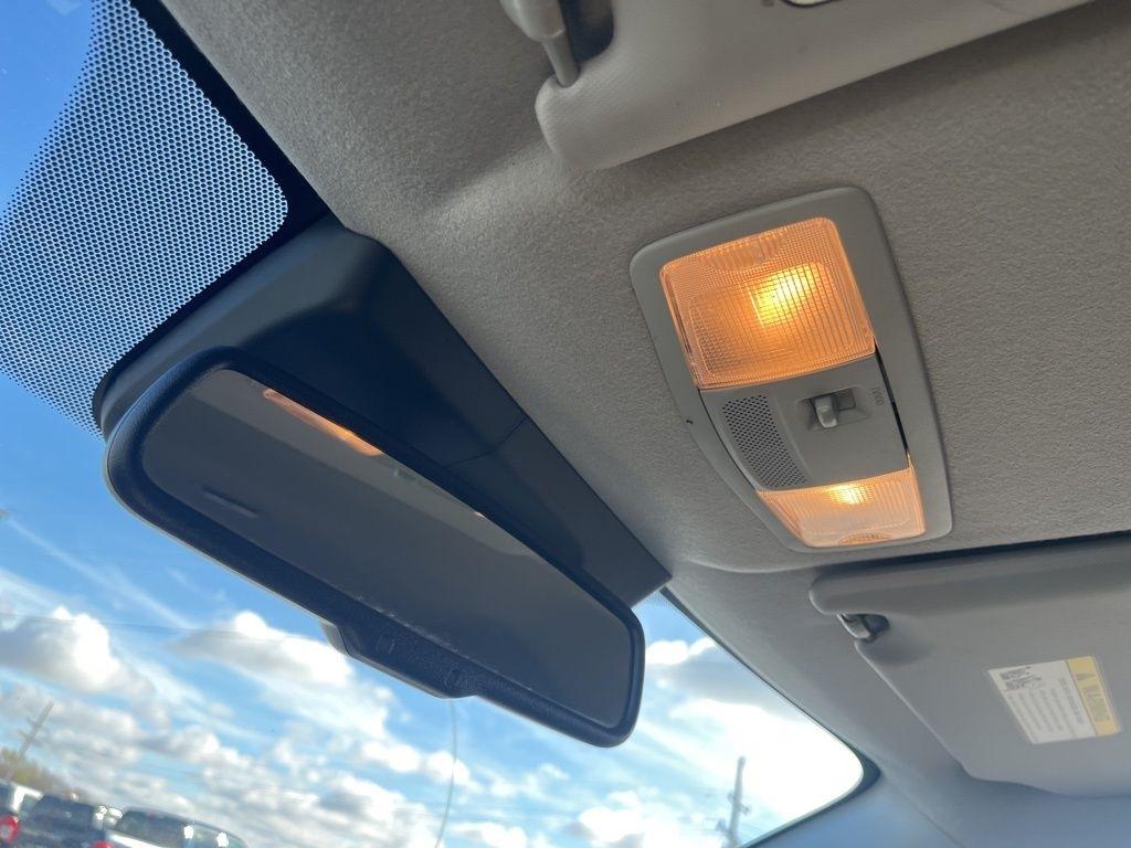 Mitsubishi Outlander Sport  2021