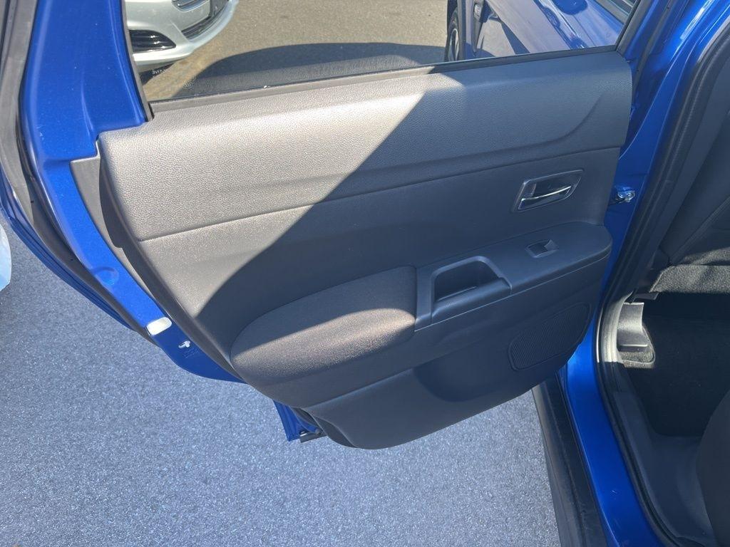 Mitsubishi Outlander Sport  2021