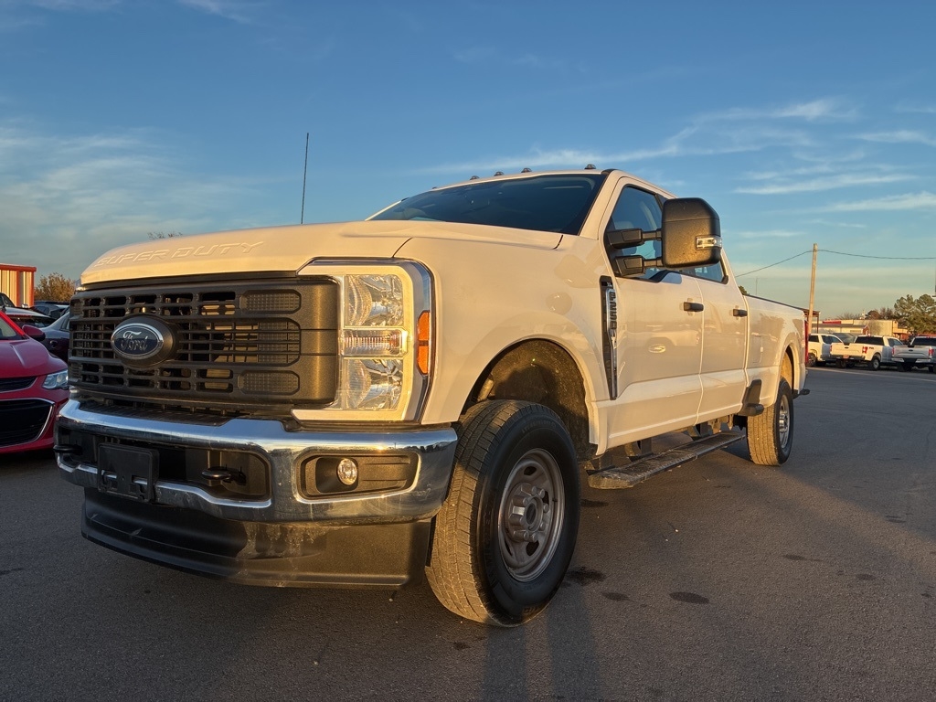 2024 Ford F-250 Super Duty XL's photo